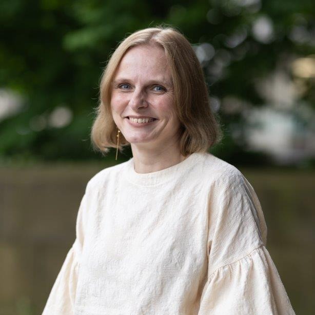 Dr Biba Stanton